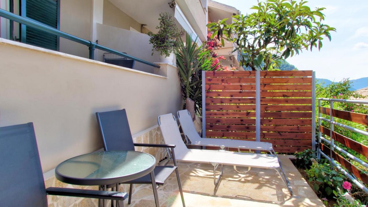 Sea View Maisonette Glyfada Beach Buitenkant foto